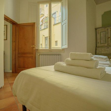 Tranquil Suite Near Museums And Train Station Florença Exterior foto