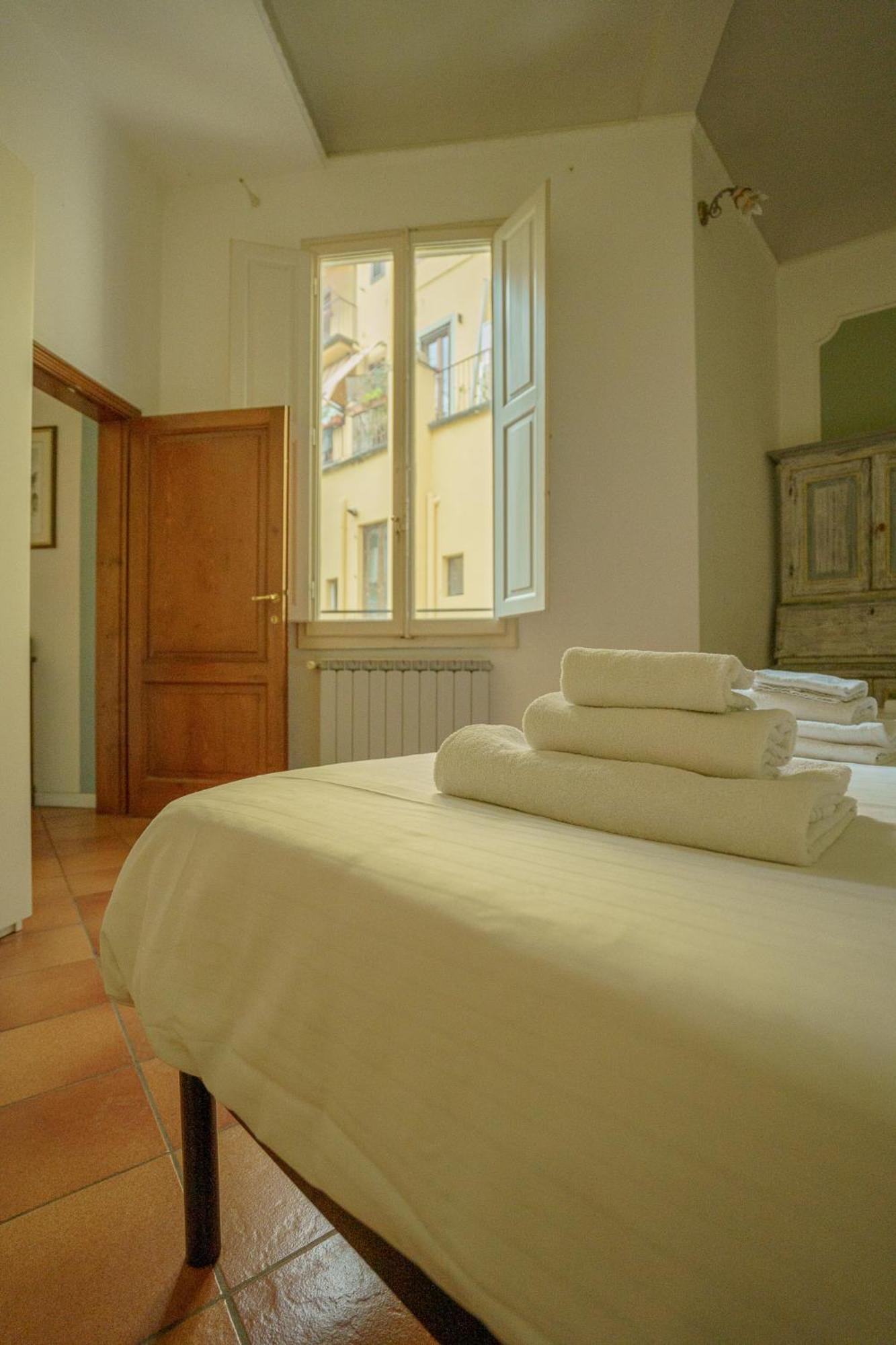 Tranquil Suite Near Museums And Train Station Florença Exterior foto