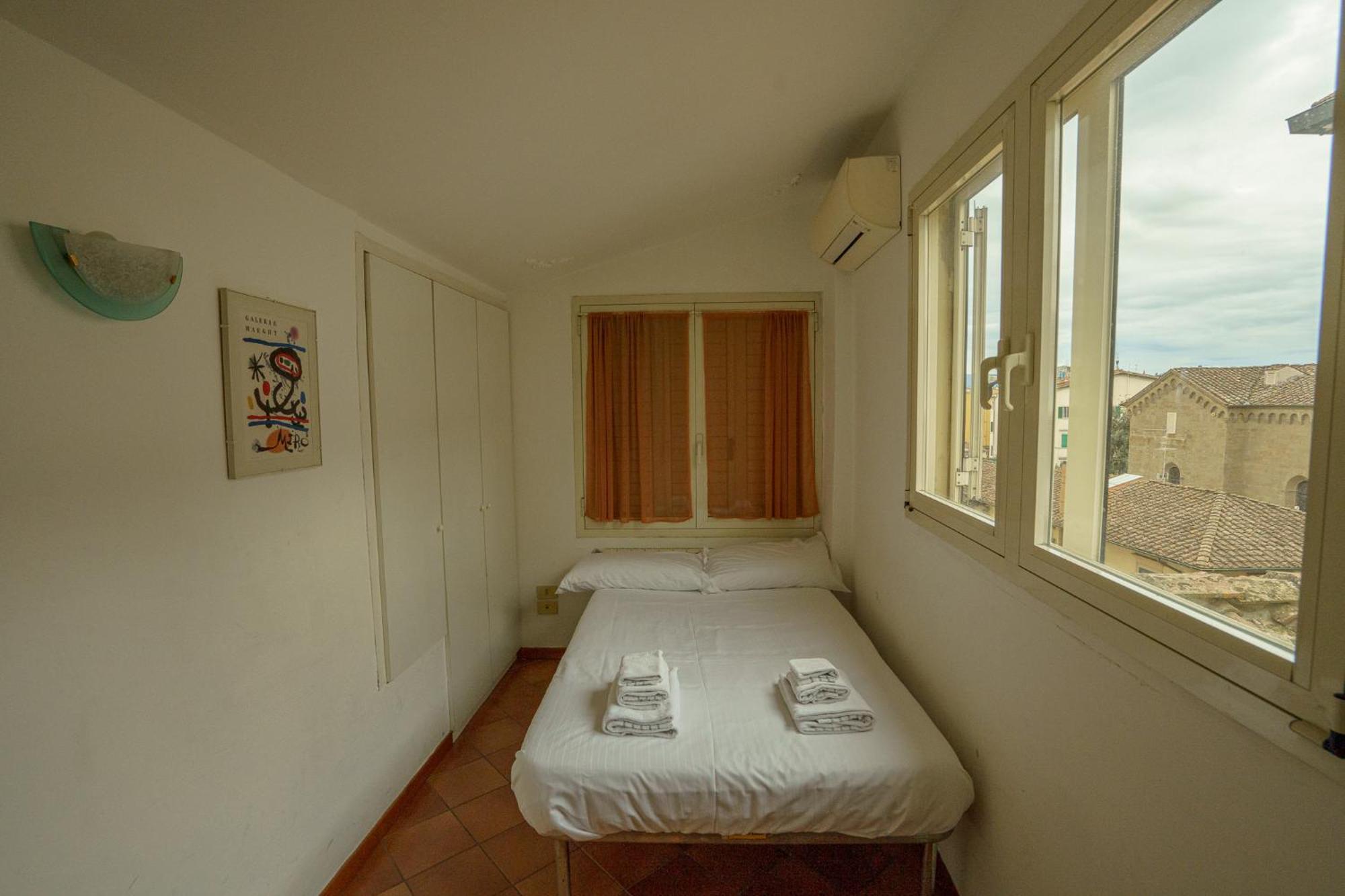 Tranquil Suite Near Museums And Train Station Florença Exterior foto